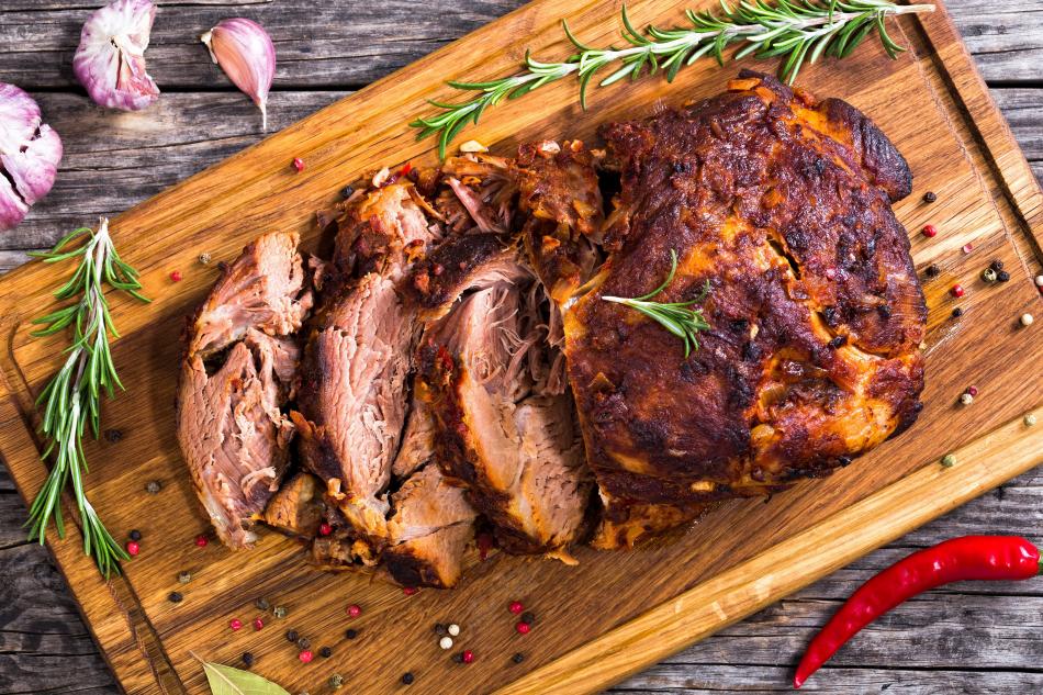 Bauernbraten, Kammbraten gewürzt - Serviervorschlag